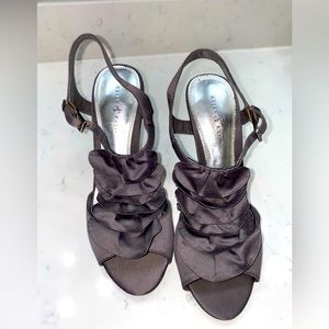 Kelly & Katie- gray, open toe, heels. Size 8.